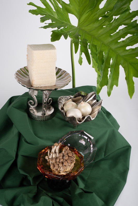 Shell Dish With Seahorse Detail in Nickel-Plated Aluminum