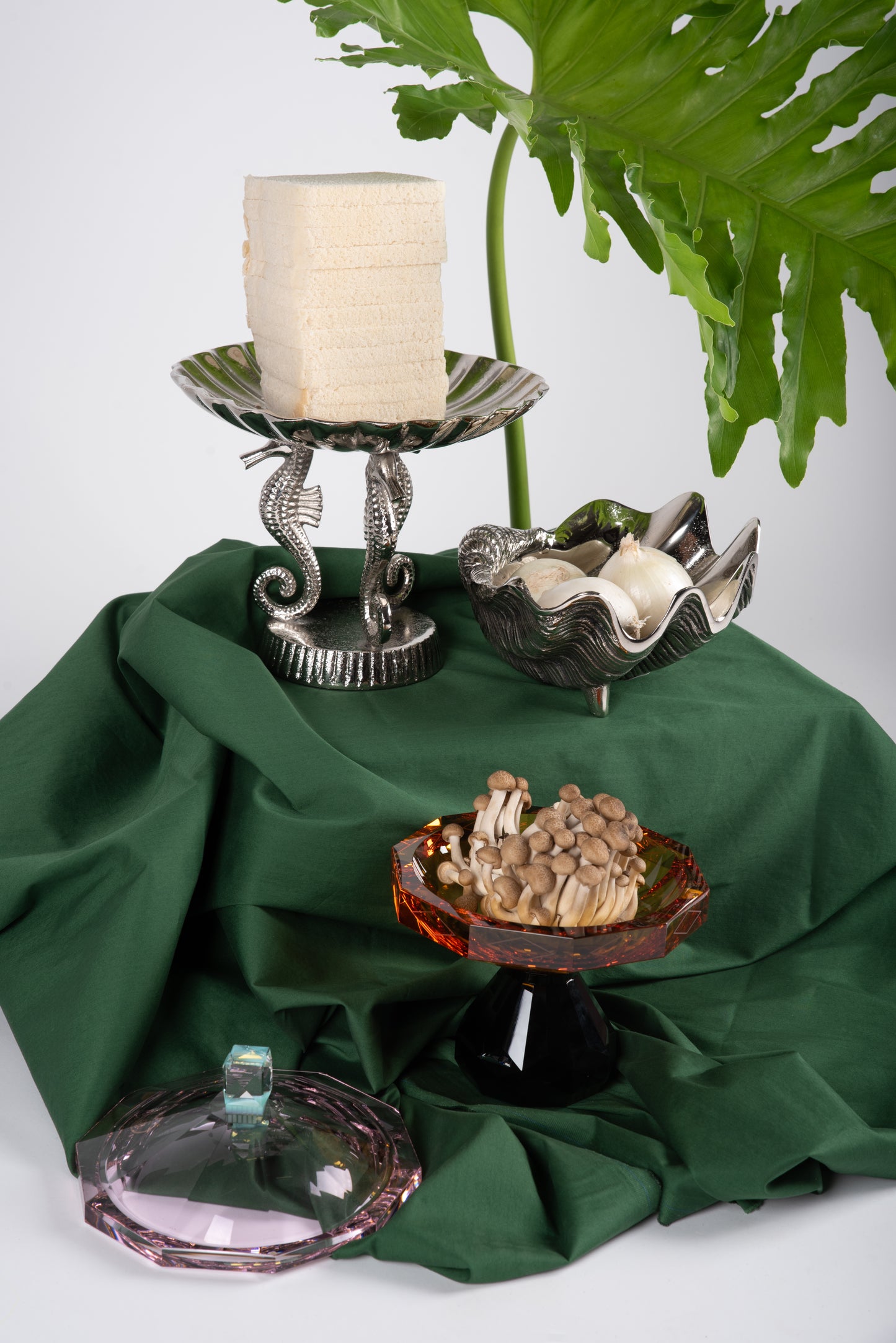 Shell Dish in Nickel-Plated Aluminum