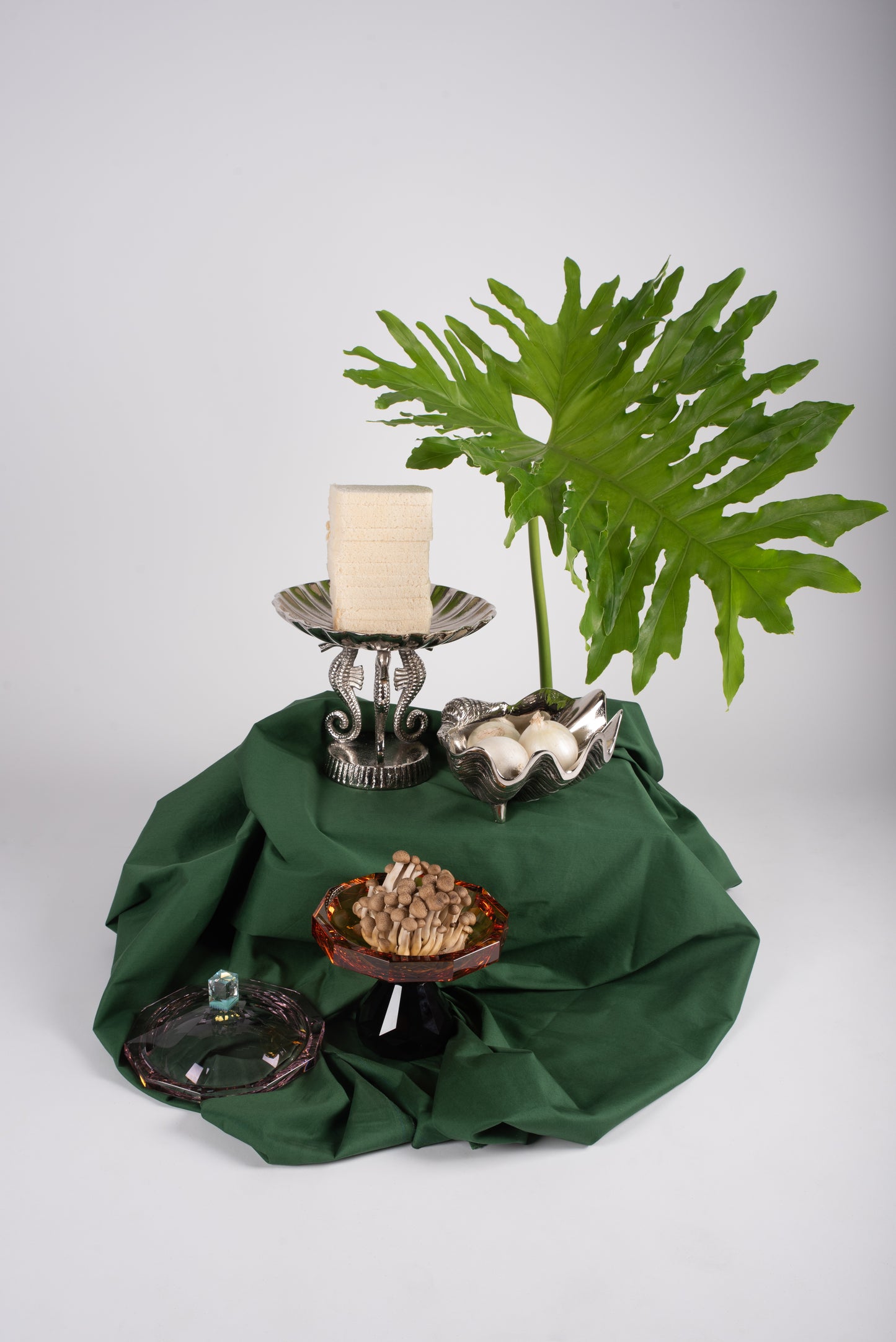 Shell Dish in Nickel-Plated Aluminum