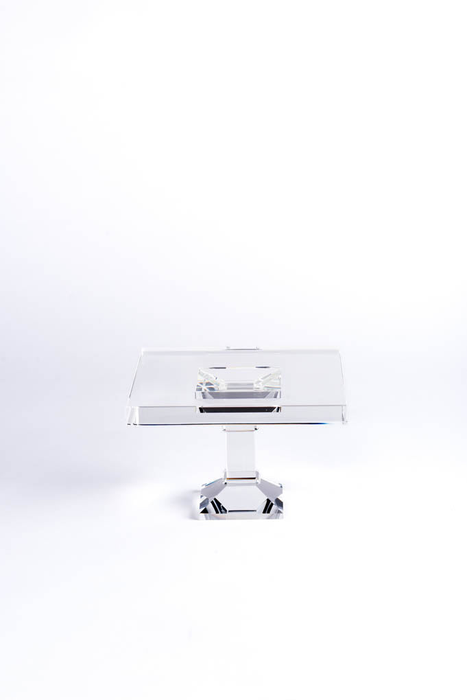 Crissy Crystal Stand